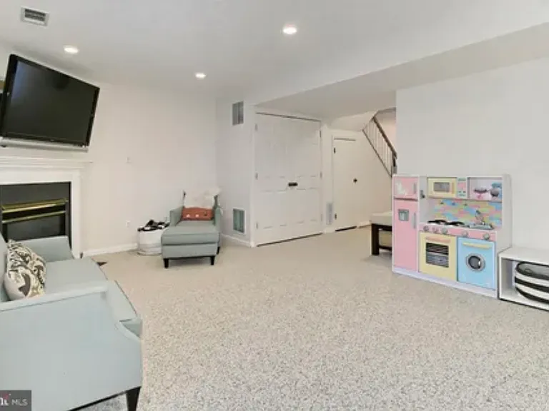 4635 Buckhorn Rdg — Photo 8
