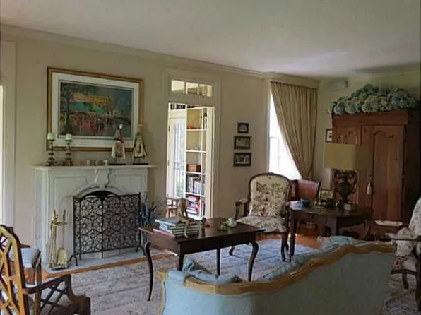 60 Farnham Pl, Metairie, LA 70005