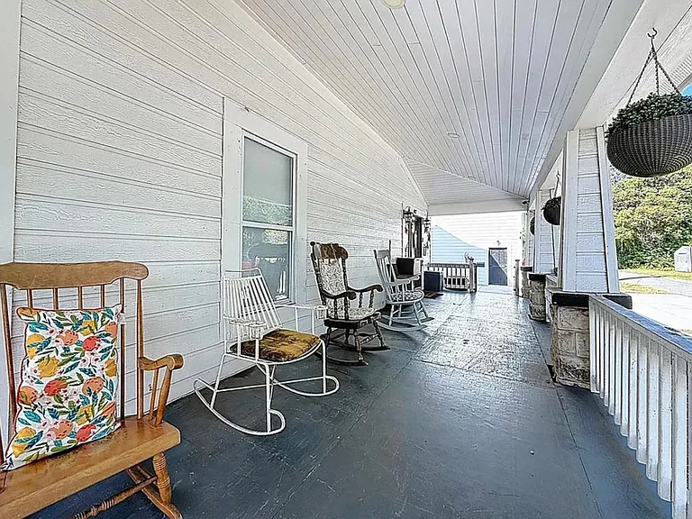 902 W Baker St — Photo 10
