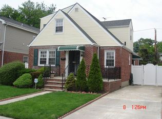 193 Heathcote Rd, Elmont, NY 11003