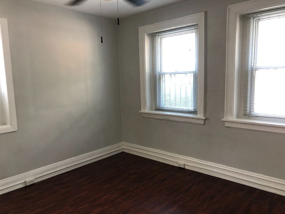 2nd image of 1809 20th St NW #50