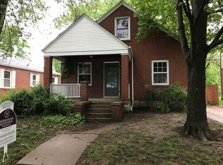 1724 W Adams St, Saint Charles, MO 63301