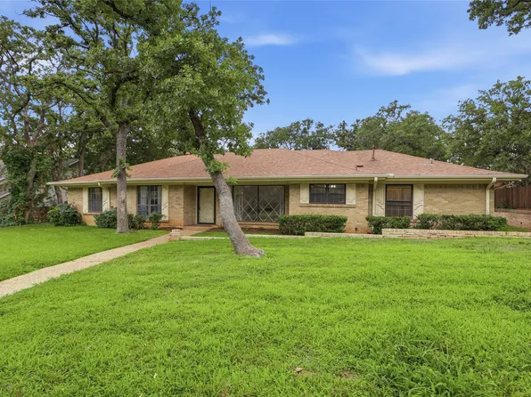 823 Ridgecrest Cir, Denton, TX 76205