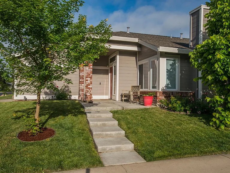 6511 Shasta Creek Way — Photo 2