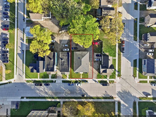 708 W Lincoln Ave #1-4, Oshkosh, WI 54901