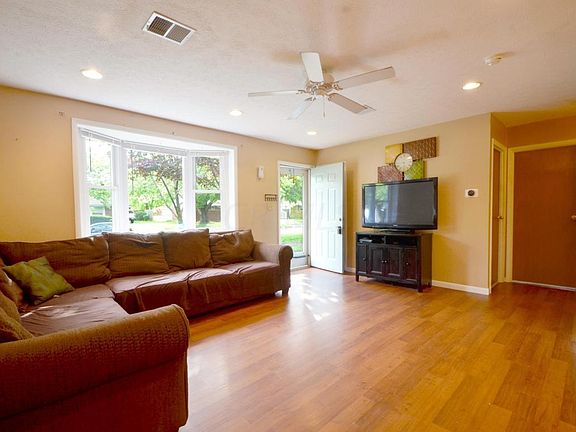 5th image of 5208 Wyandot Pl