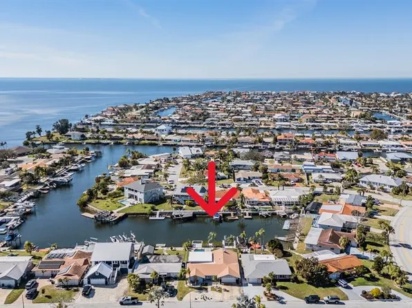 5001 Marlin Dr, New Port Richey, FL 34652