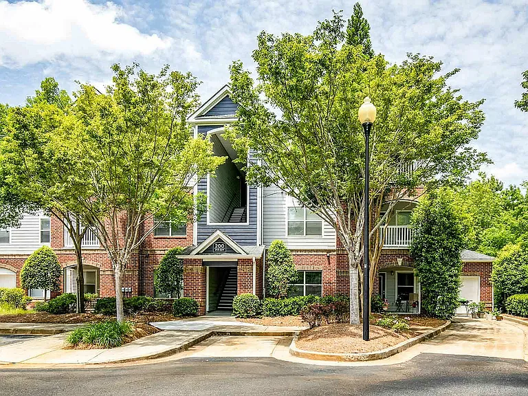 Halston McDonough Exterior 13