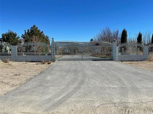 10183 Buena Vista Rd, Lucerne Valley, CA 92356