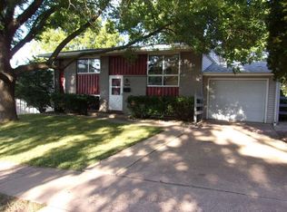 1856 Key Way Dr, Dubuque, IA 52002