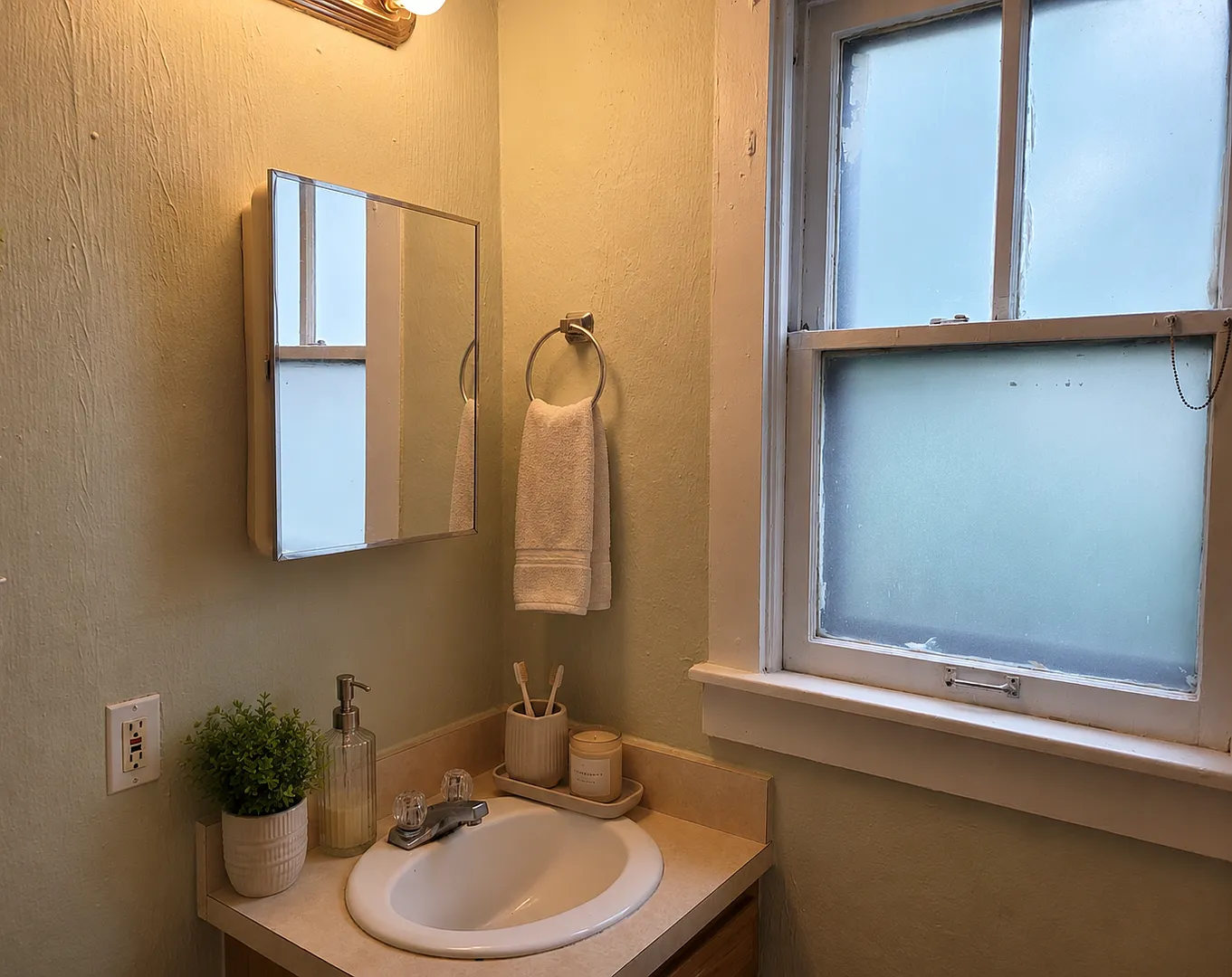 Varsity Management - 310 E. Liberty — Photo 4