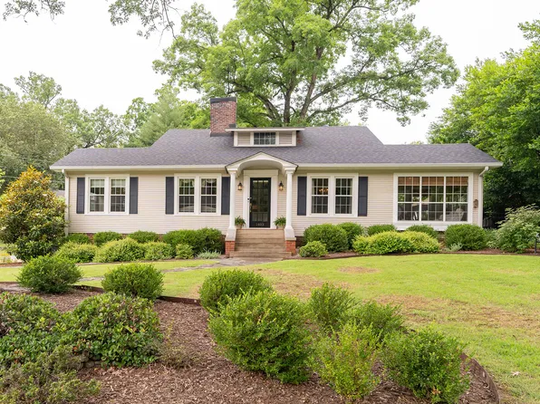 1403 Hixson Pike, Chattanooga, TN 37405