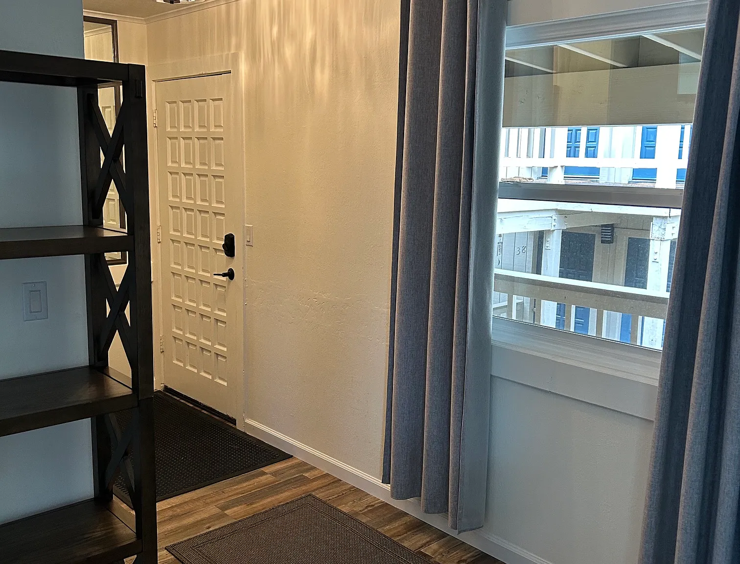 1 bed, 600 sqft, $2,400 — Photo 4