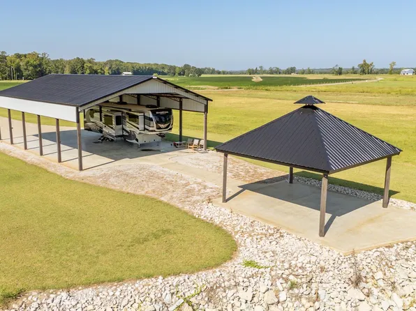 6235 Cravens Rd, Savannah, TN 38372