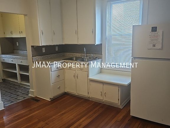 5th image of 1142 Murray Ave SE