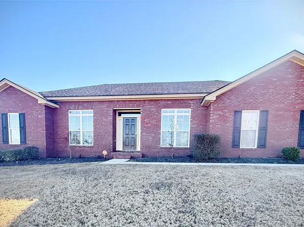 625 Old Camp Dr, Pike Road, AL 36064