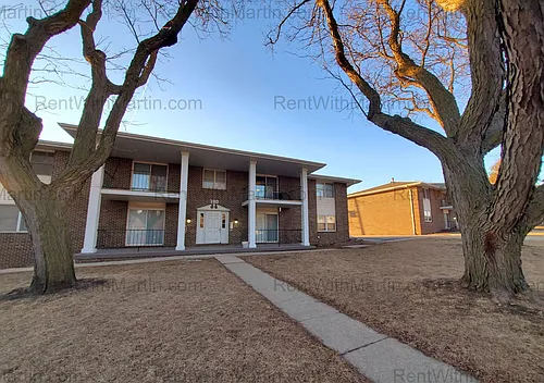 780 Russell Rd #2 Photo 1