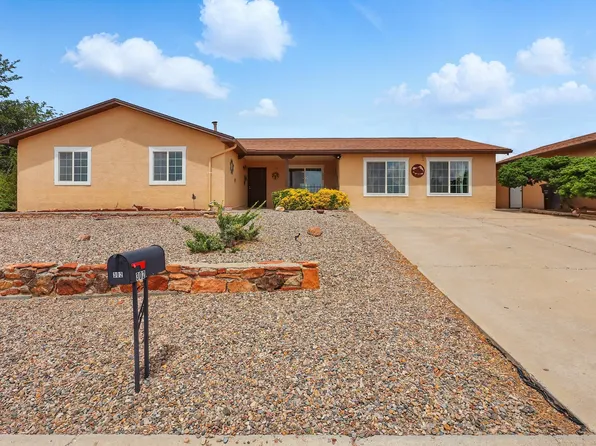 302 Damon St, Rio Communities, NM 87002