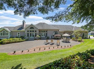 210 Chase Rd, Putnam, CT 06260