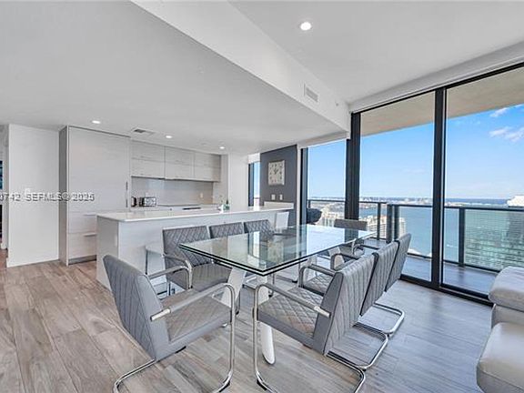 3rd image of 1300 S Miami Ave #4805
