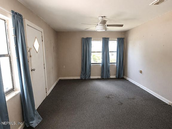 3rd image of 1520 PRESIDENT Street
