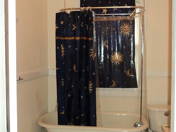 4th image of 207 Westover Blvd #A