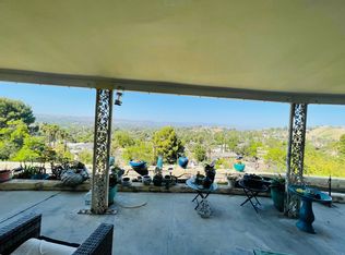22941 De Kalb Dr, Calabasas, CA 91302