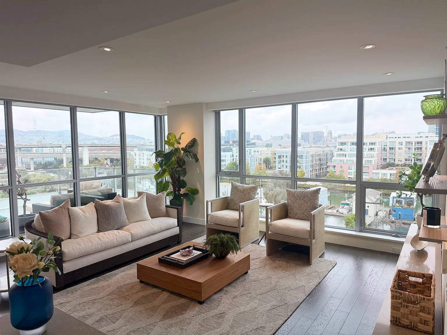 2 bed, 1455 sqft, $9,200 — Photo 4