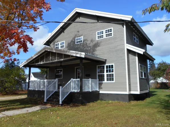 514 Garden Ave, Manistique, MI 49854