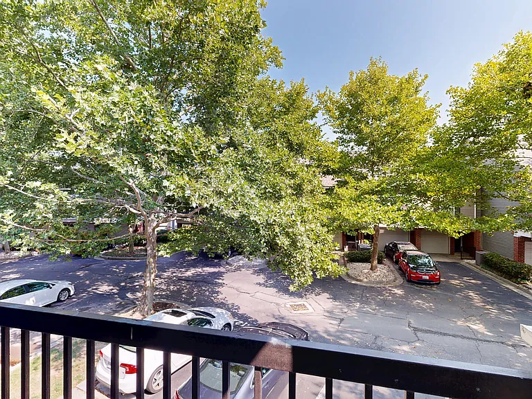 The Carriage Homes at Wyndham — Photo 69