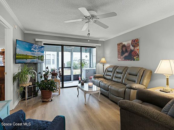 4th image of 1725 Harrison St APT 124