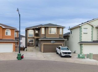115 S Taracove Lndg NE, Calgary, AB T3J 4S7