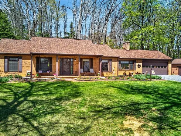 329 Red Hill Rd, Fairfield, VA 24435