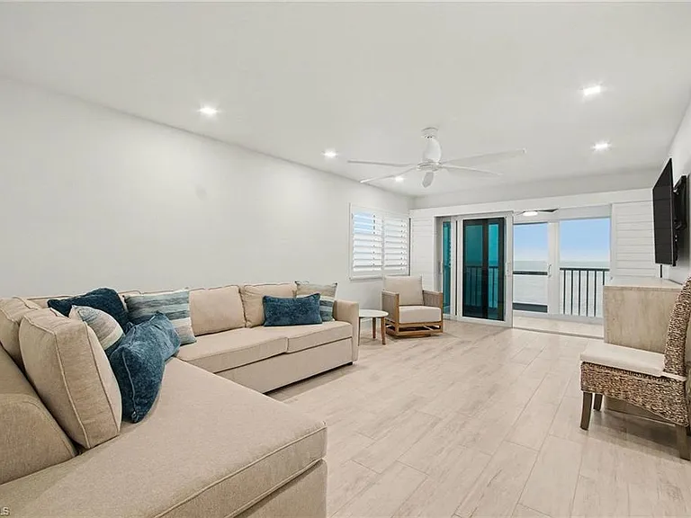 25870 Hickory Blvd #101 — Photo 33