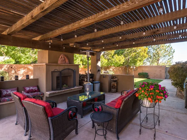 10905 Nueva Espana Ct NW, Albuquerque, NM 87114