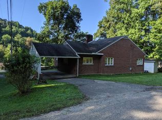 426 Norris Rd, Glenville, WV 26351