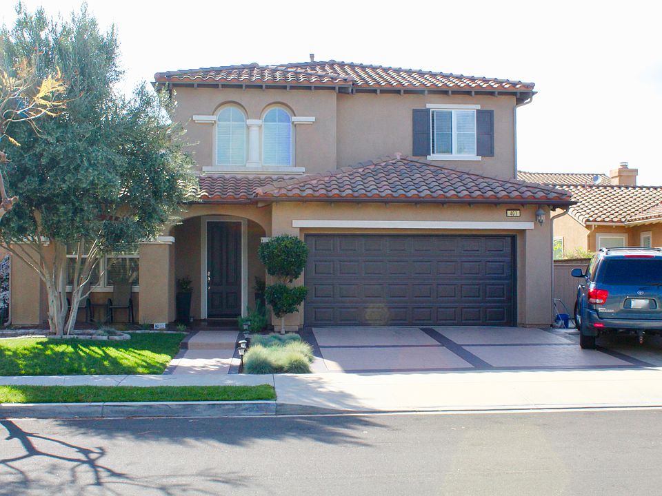 1st image of 401 Town Forest Ct