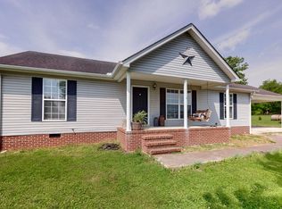 112 Country Estates Rd, Bell Buckle, TN 37020