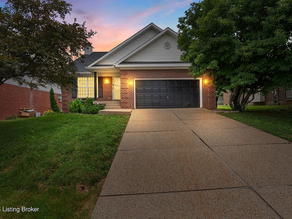 1st image of 4703 Oak Pointe Dr