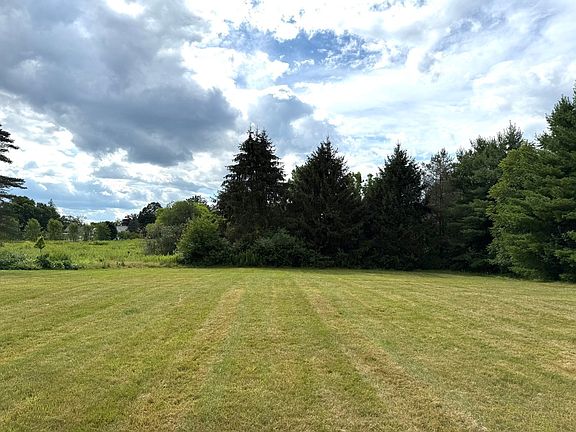 5th image of 0 East St