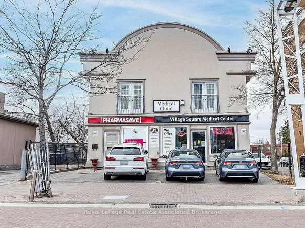 10 Main St APT 1, Mississauga, ON L5M 1X3