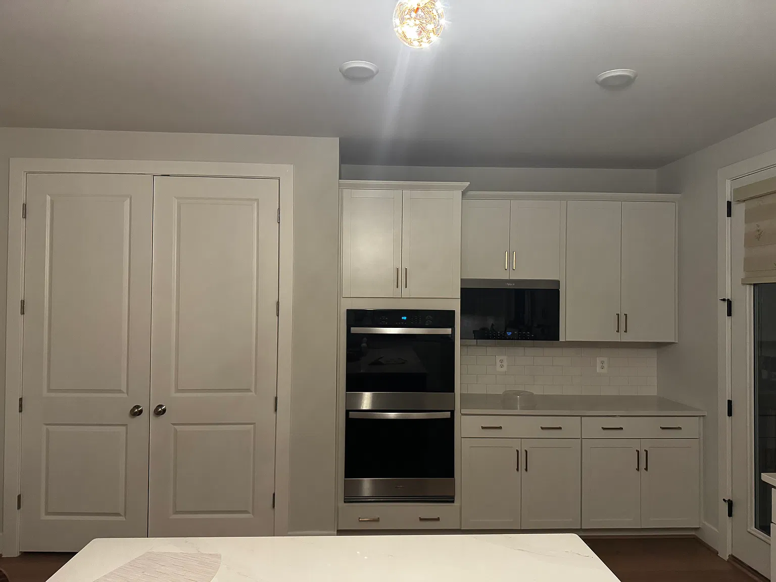 3 bed, 3.5 bath, 2930 sqft, $4,000 — Photo 2