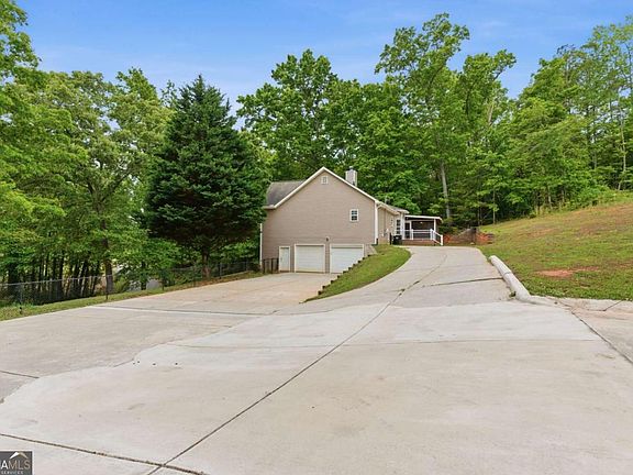 3rd image of 7161 Freeman Rd