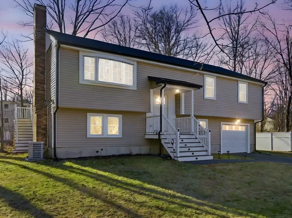 17 Salvia Dr, Milford, MA 01757