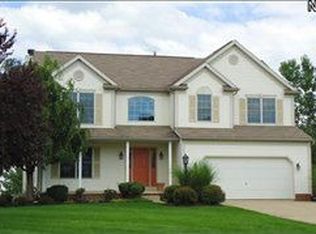 6025 Emerald Lakes Dr, Medina, OH 44256