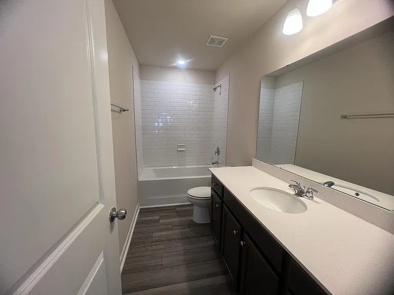 1801 Luna Way — Photo 10