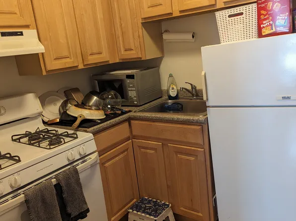 50 Joy St APT 1R, Boston, MA 02114