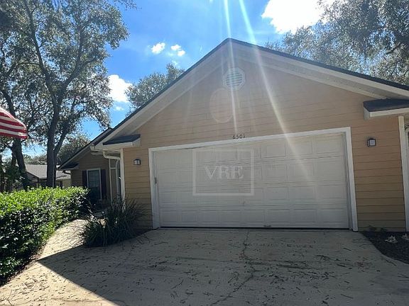 2nd image of 6501 Woodland Dr