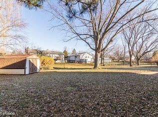 1080 Harrison Ln, Hoffman Estates, IL 60192