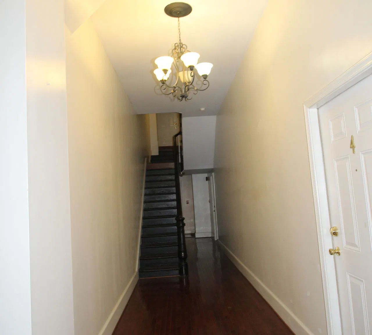 811 Park Avenue — Photo 4